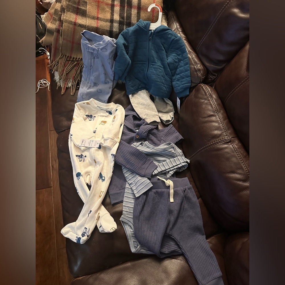 NEW with tags Carter’s lot of FOUR baby outfits 6-9 months jacket pants pajamas